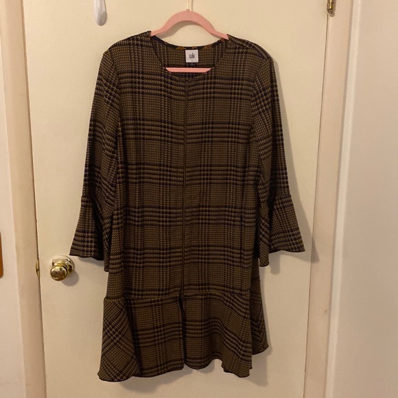 CAbi flounce Jacket from Fall 2020 season. Size Large, gently used. - Picture 4 of 10